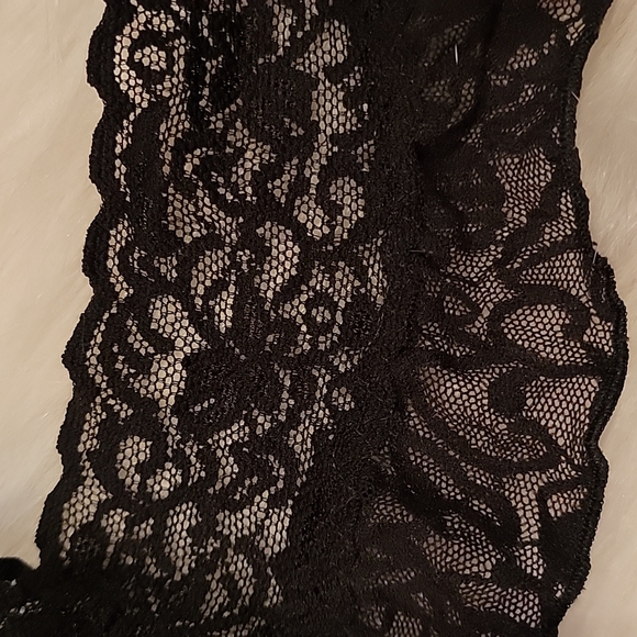 VICTORIA'S SECRET Sexy Black Lace Garter Belt Medium - Picture 3 of 8